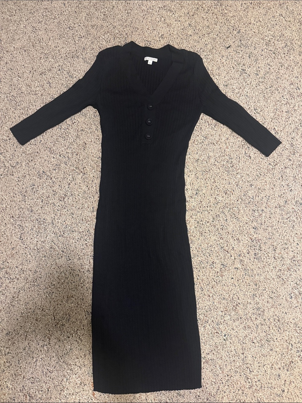 Sleek Black Long-Sleeve Ribbed Midi Dress
